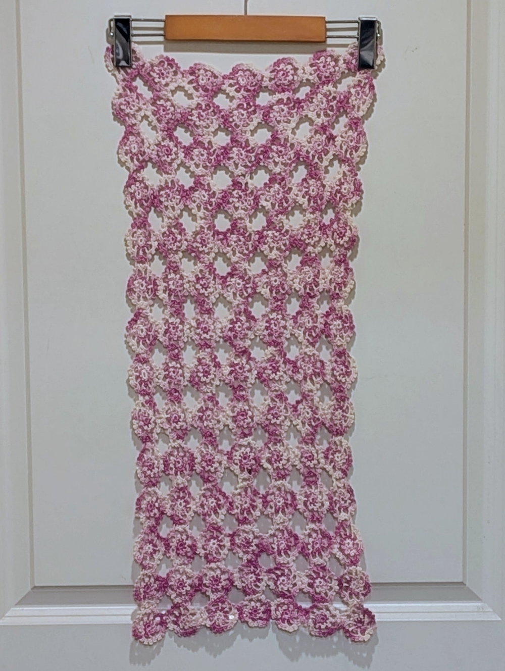 EUC Vintage Handmade Crocheted Lace Pink and White Table Runner